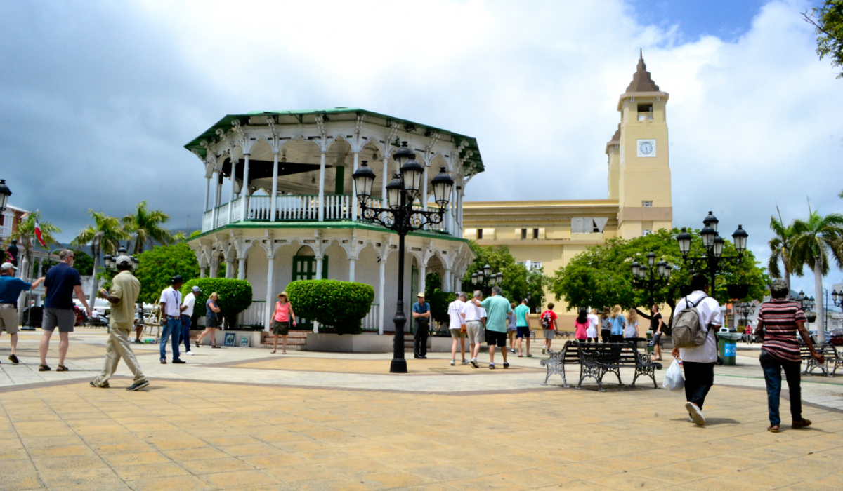 People Visiting the Central Park - Marysol Tours - Puerto Plata City Tour